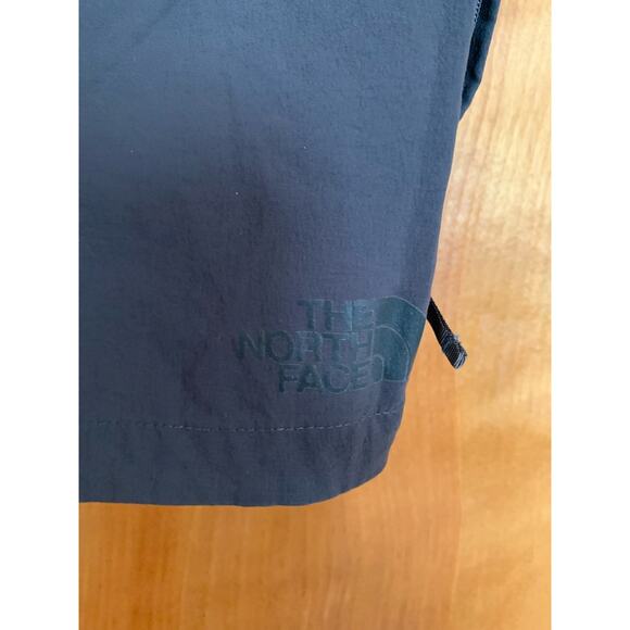 The North Face Cargo Short 8" inseam Grayish Blue Multi Pocket Men's Size 34 - Picture 9 of 9